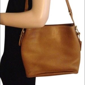 Vintage COACH💄 Leather Camel bag